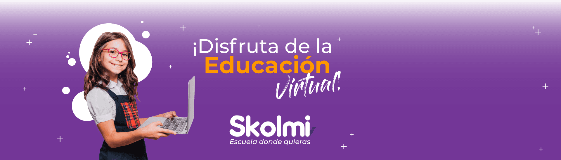 Banner de la plataforma educativa Skolmi Banner de la plataforma educativa Skolmi con una niña sosteniendo un computador